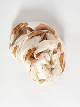 Tørklæde med prikker og guld - ITFEB25